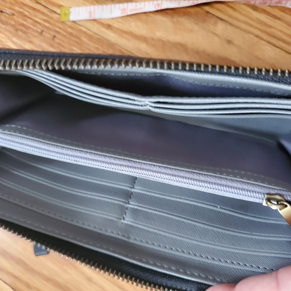 Fossil  Jori Zip Around Midnight Navy Looks Black Leather Wallet Clutch Travel - Picture 8 of 15